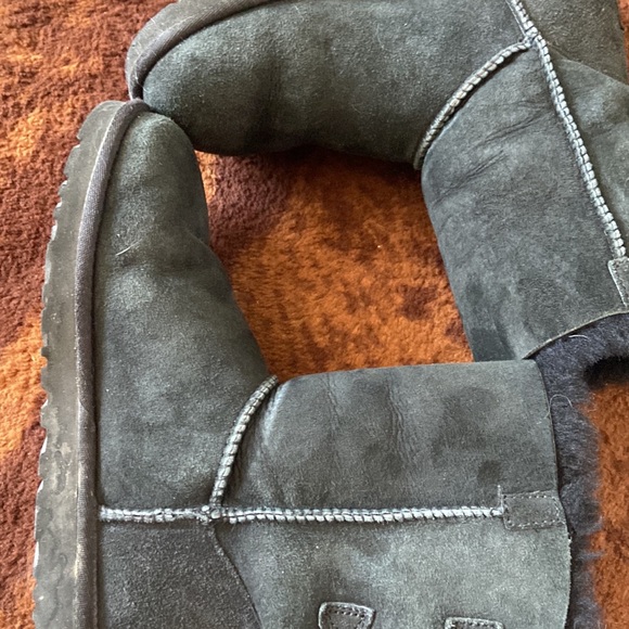 Ugg boots - Picture 6 of 6